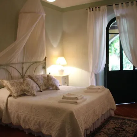 Sleeps 4 *
